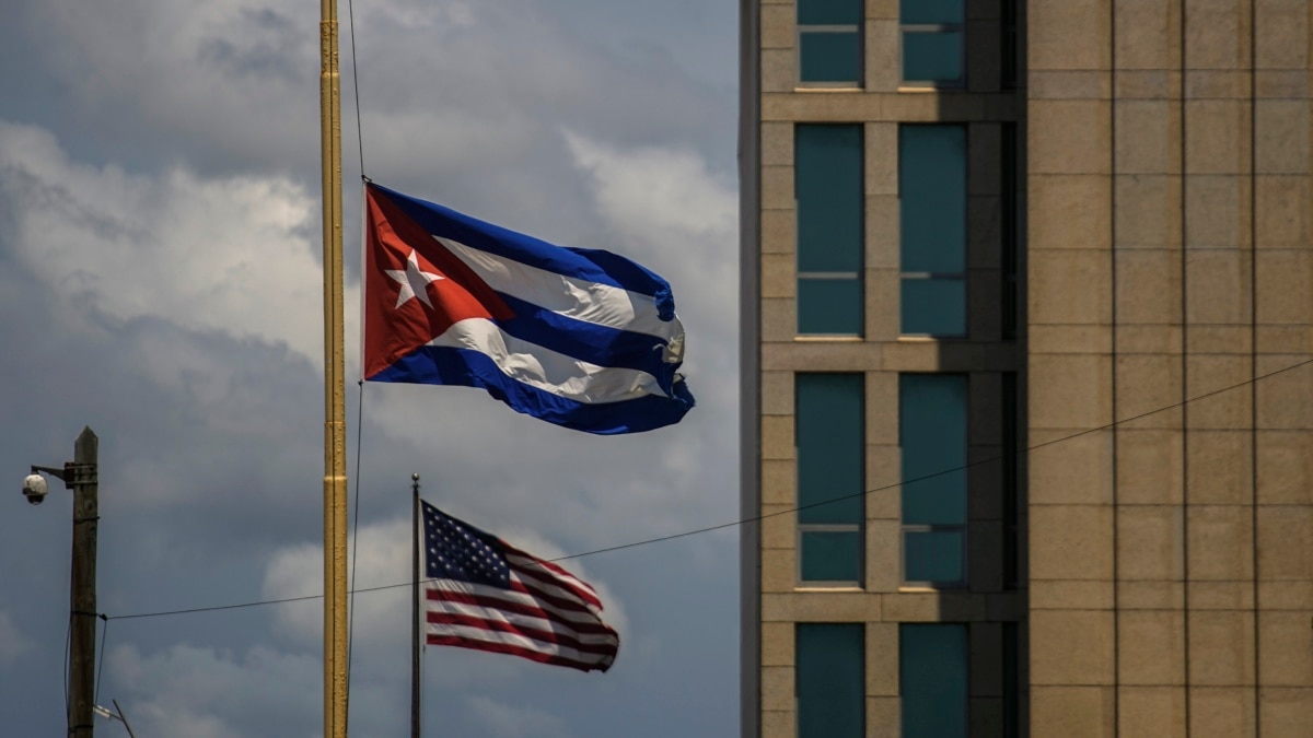 Demócratas envían a Biden pidiéndole revisión de su política hacia Cuba