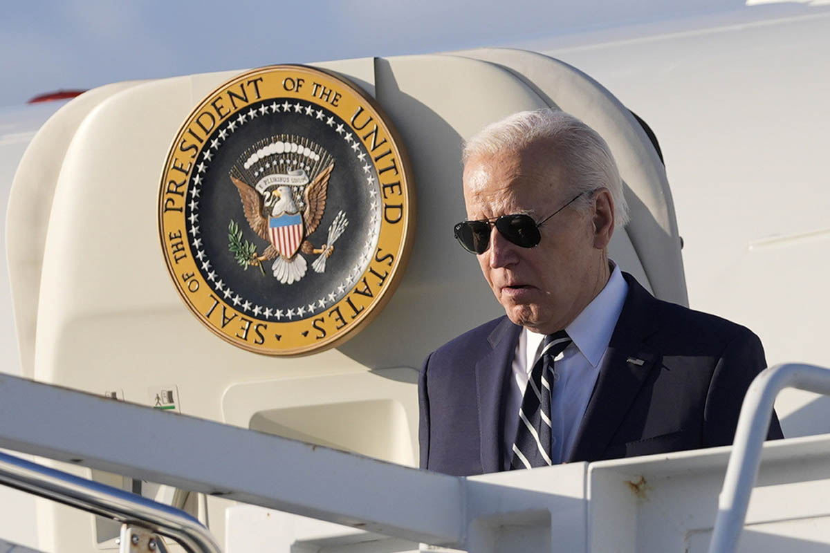 Biden utilizó donaciones de campaña para pagar sus facturas legales en una investigación – La Opinión