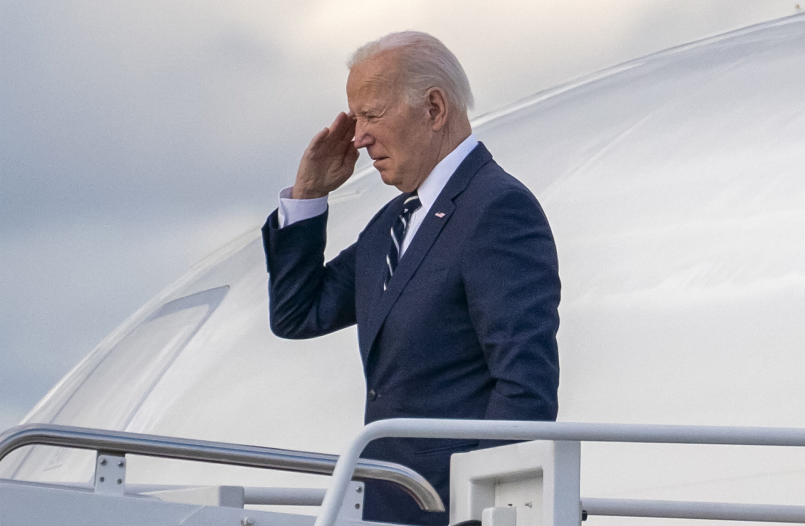 Biden vigila la tensión en Oriente Medio ante escalada Israel e Irán