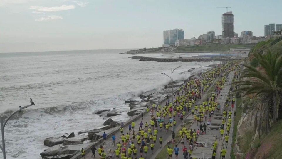 Un atleta falleció a cien metros de completar la Maratón de Mar del Plata | Tenía 48 años y era oriundo de la ciudad de Buenos Aires
