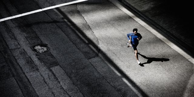 La zapatillas de correr de Asics que sorprenden a los runners expertos rebajadas un 58%