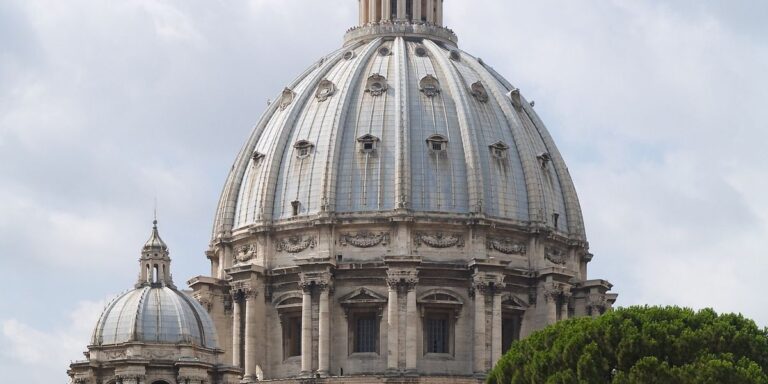 vatican-alarmed-by-threat-to-religious-freedom-in-france