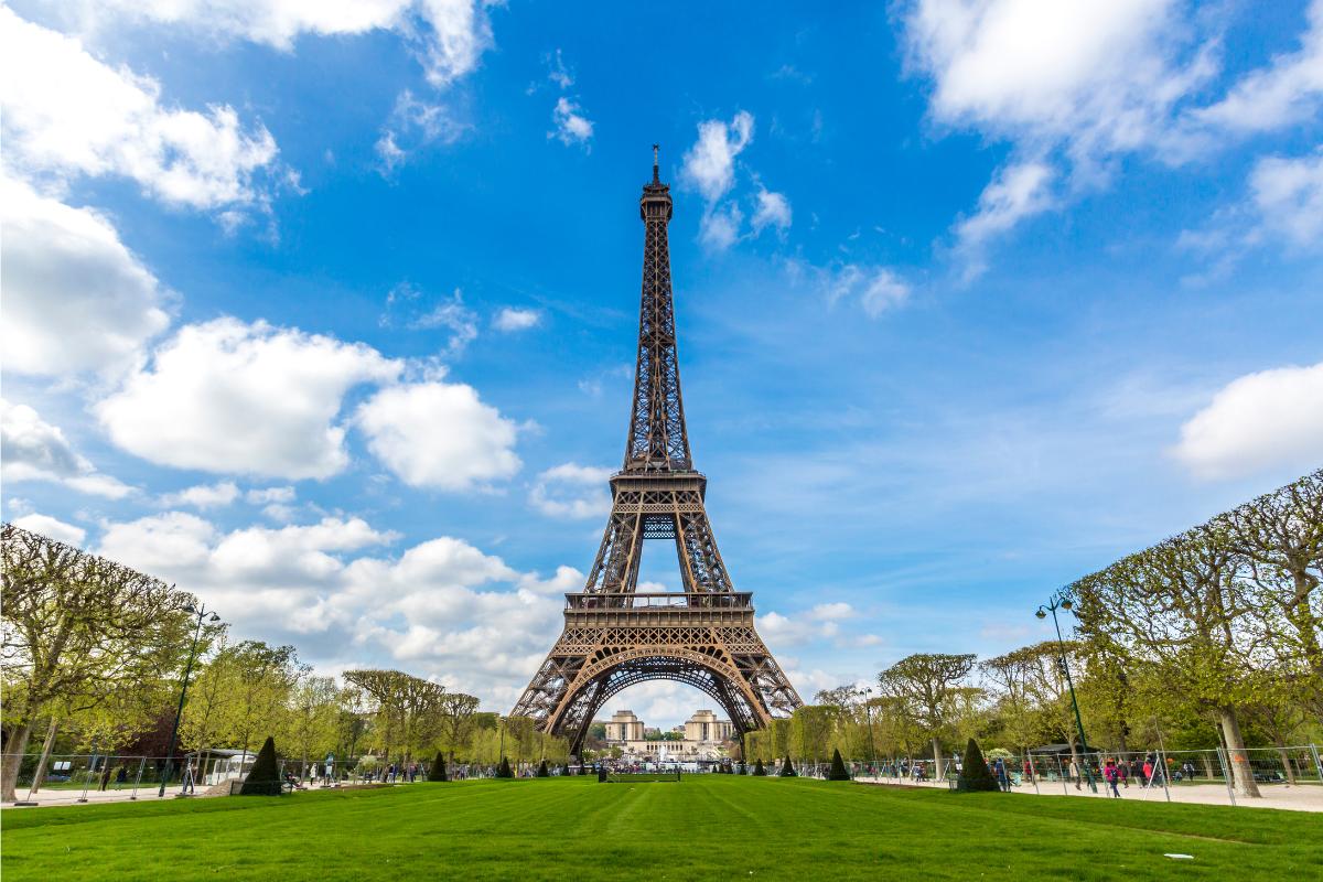 13 curiosidades de la Torre Eiffel que seguramente no conocías: ¡puede cambiar de tamaño!