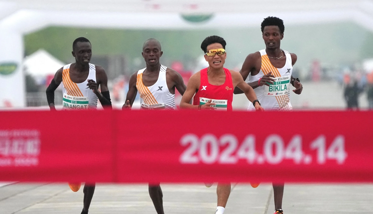 Pekín investigará su medio maratón en el que tres africanos parecen dejar ganar a un atleta local