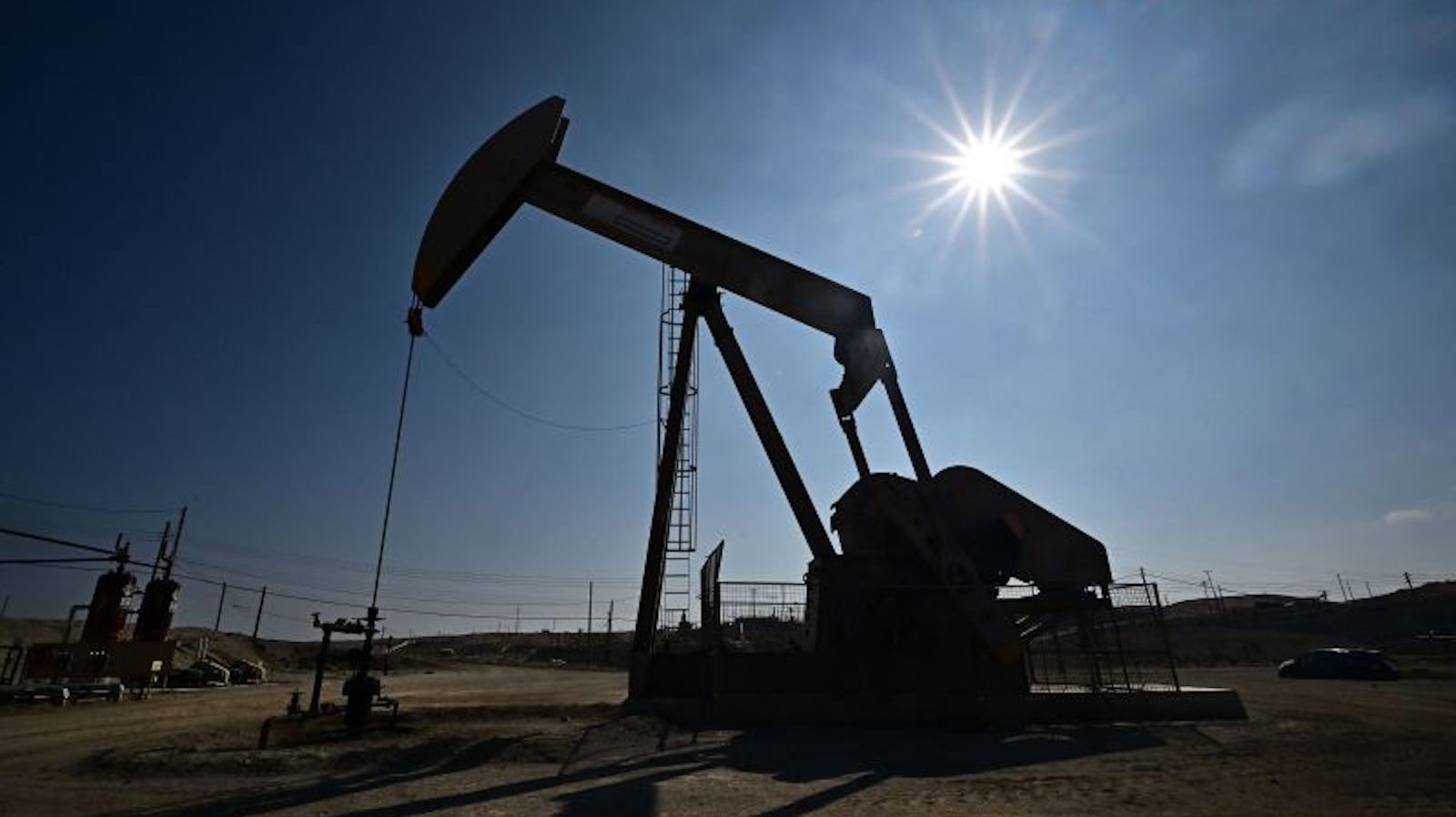 los-precios-del-petroleo-suben-por-la-escalada-de-tension-en-medio-oriente