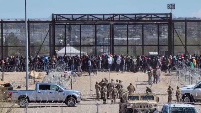 Cientos de migrantes se reúnen en la frontera entre EEUU y México mientras la corte debate la SB4