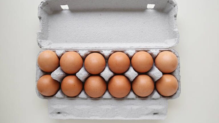 la-verdadera-razon-por-la-que-los-huevos-se-venden-en-docenas