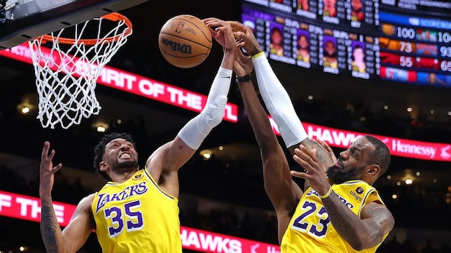 Los Lakers se ‘refuerzan’ para los ‘playoffs’ ante Nuggets