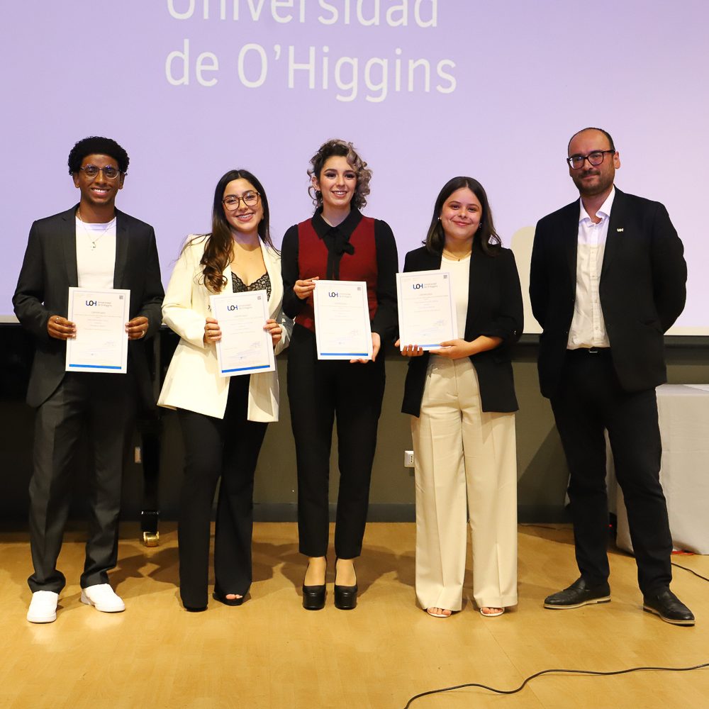 Orgullo y emoción: estudiantes de Medicina UOH celebran un nuevo paso en la carrera con su licenciatura – Universidad de O'Higgins