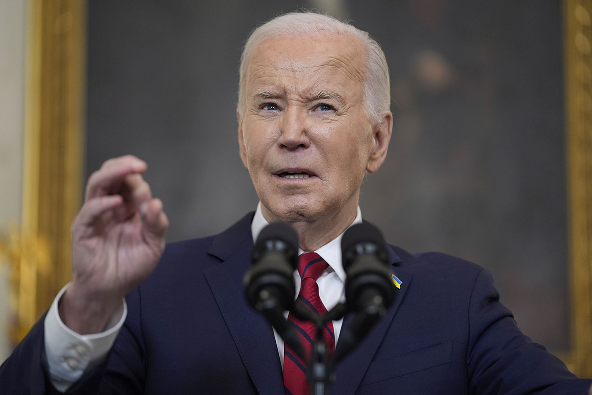 Biden firma la ayuda aprobada para Ucrania y anuncia que comenzará a llegar en las próximas horas – La Opinión