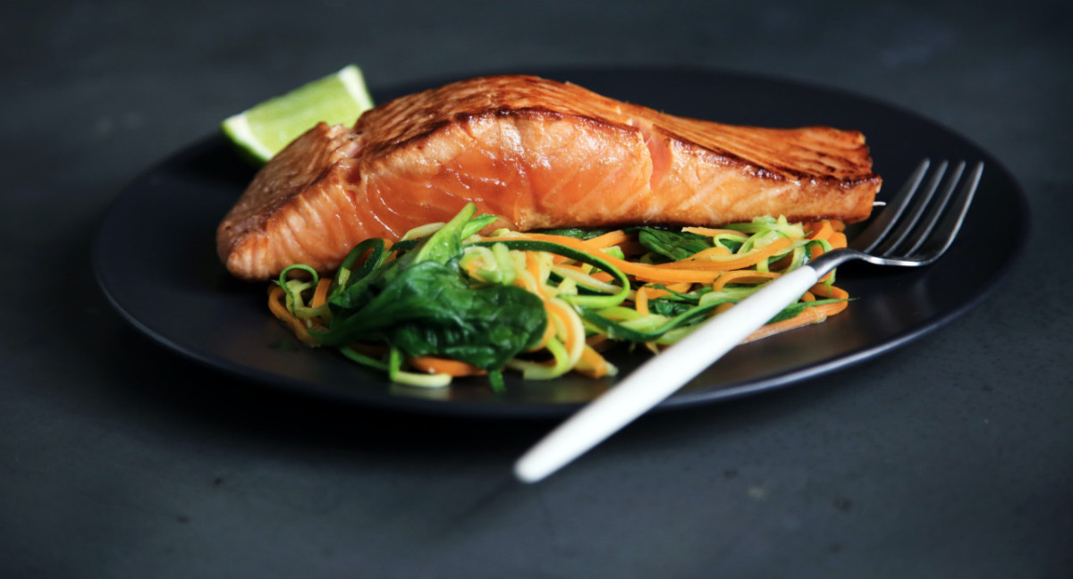 Prevenir enfermedades y cuidar el medio ambiente: los pescados que tenés que incorporar a tu dieta, según Harvard