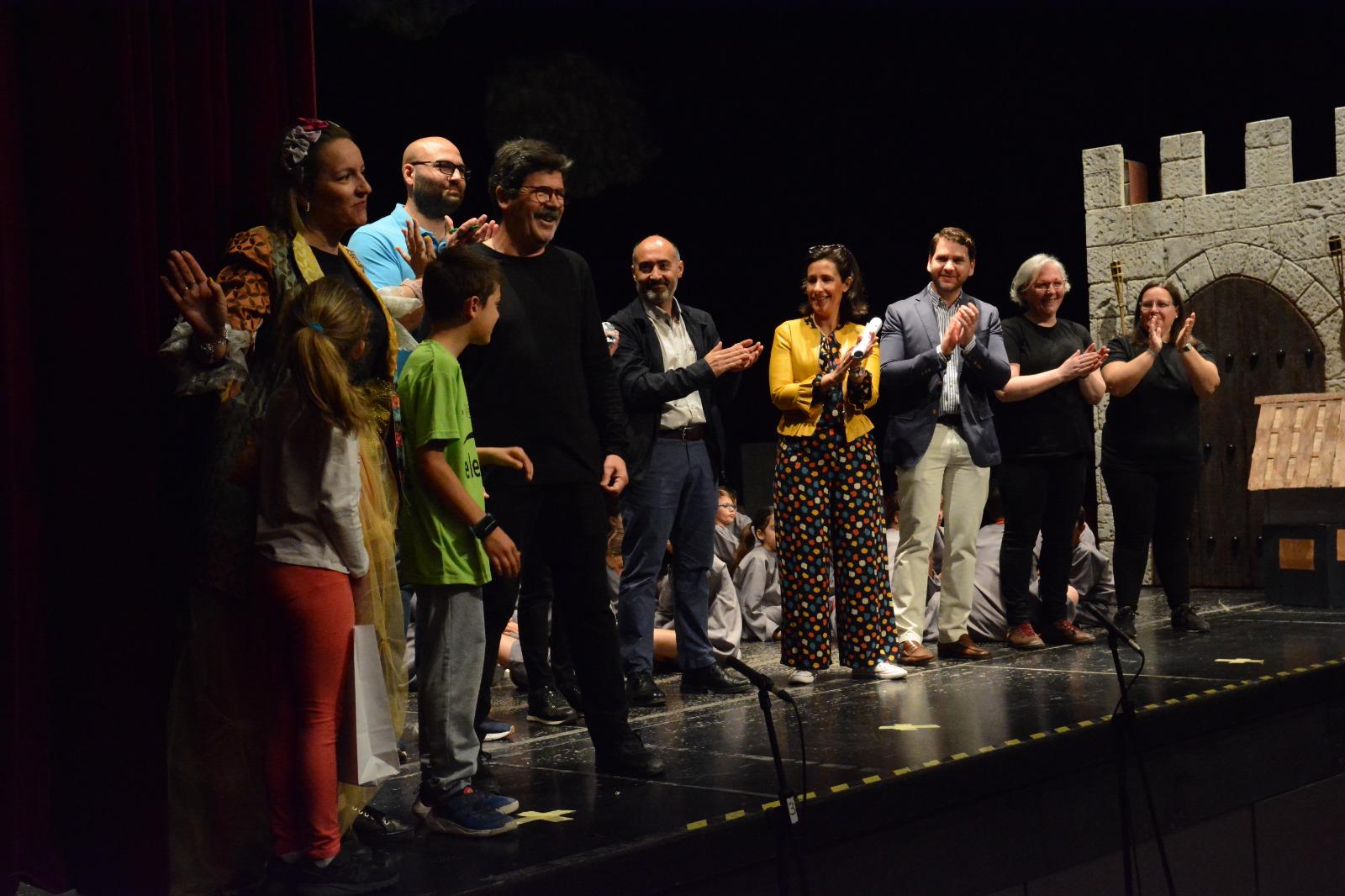 Niños y niñas disfrutan de las artes escénicas gracias al XI Festival Andaluz de Teatro Escolar de Cabra – CabraNoticias