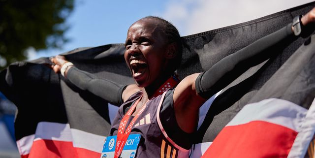 El etíope Miktu Tafa y la keniana Naom Jebet vencen en el Maratón de Madrid 2024