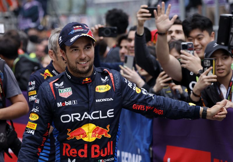 Red Bull debería mantener a Pérez, dice Szafnauer