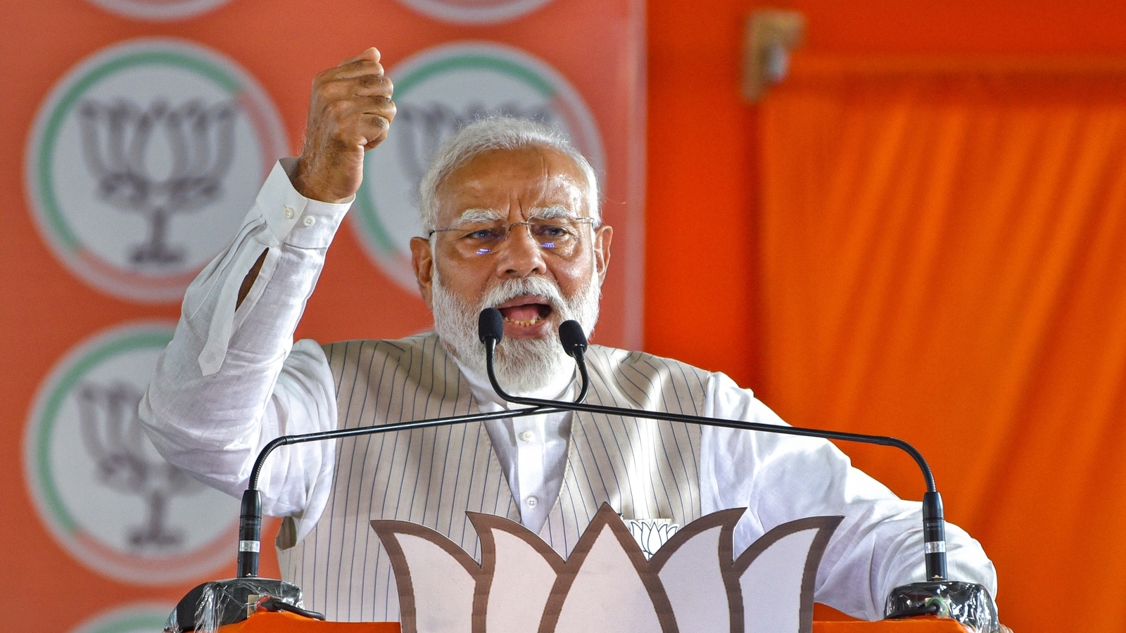 no-reservation-based-on-religion-to-muslims-as-long-as-i-am-alive:-pm-narendra-modi