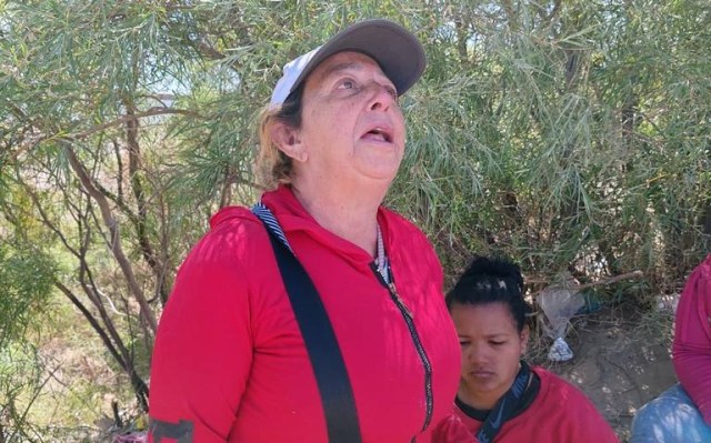Venezolana y su familia llevan ocho días varadas a orillas del río Bravo