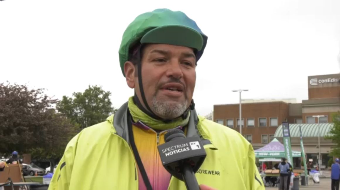 'El ejercicio es muy bueno para el corazón y disfrutar la ciudad': ciclista