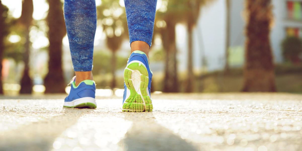 Con este ejercicio de sólo 5 minutos adelgazas más que caminando 10.000 pasos diarios