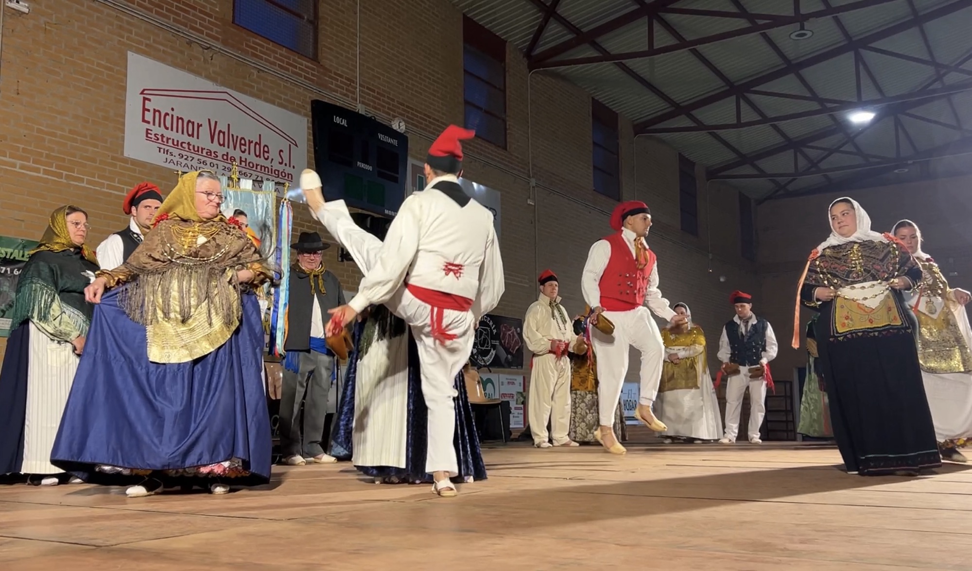 Las curiosidades del folclore ibicenco en el XII Festival Folclórico de Jarandilla – 🗞️Noticias del Jerte, La Vera y Valle del Tiétar