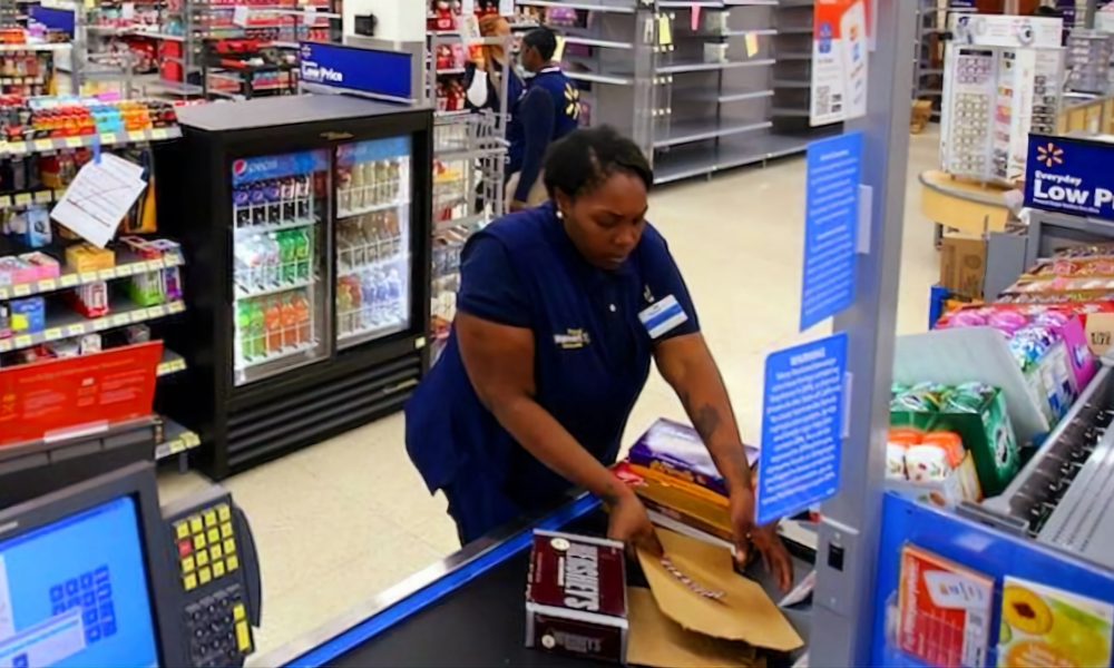 Walmart da un paso atrás e itroduce cambios en sus pagos