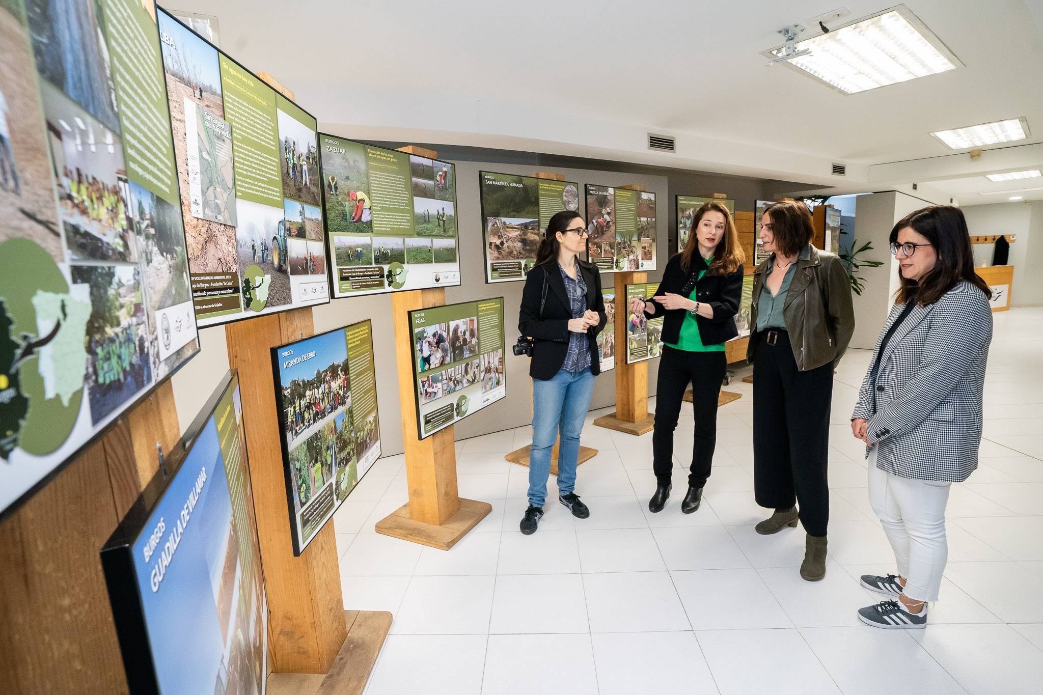 La Fundación Caja de Burgos abre una exposición con los resultados de su programa de voluntariado ambiental