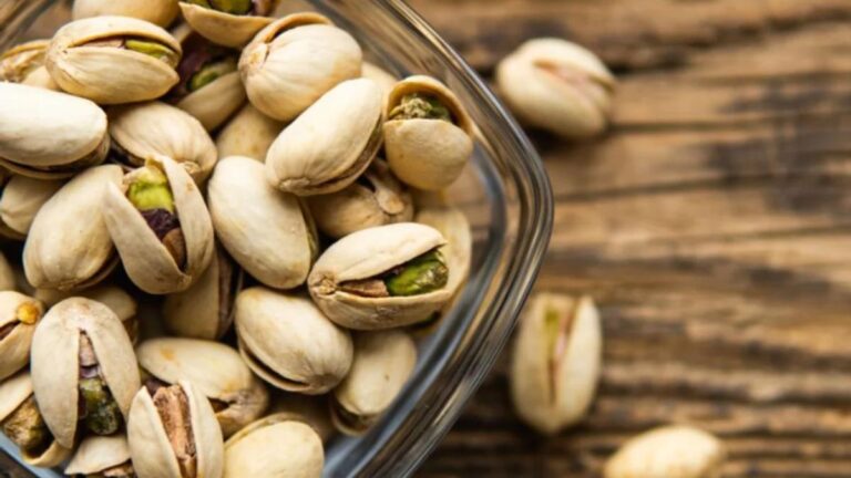 cinco-razones-saludables-para-incorporar-los-pistachos-en-tu-dieta-diaria