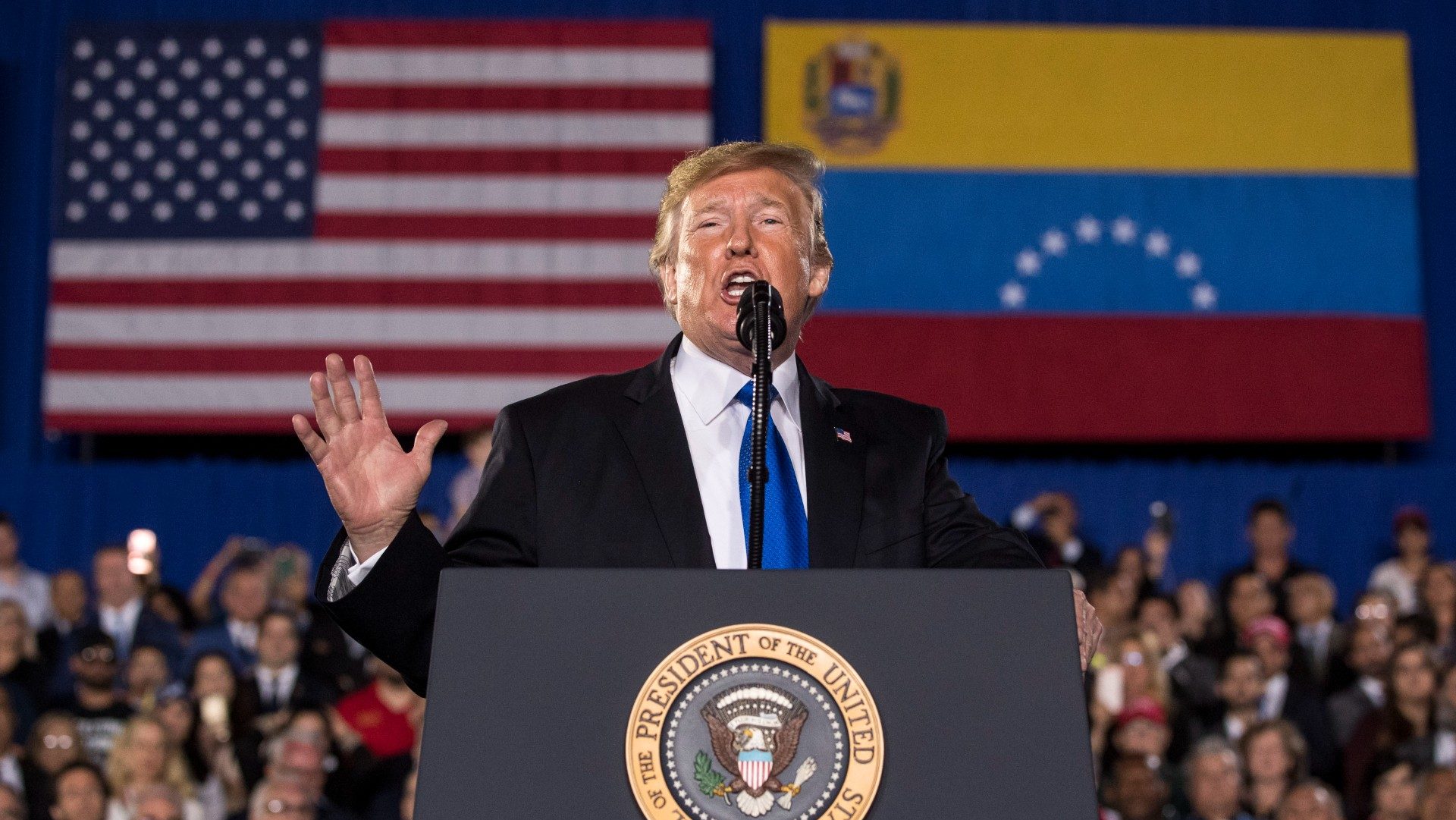 CNNE verifica: Trump dice falsamente que criminalidad en Venezuela se redujo porque sus delincuentes llegaron a EE.UU.