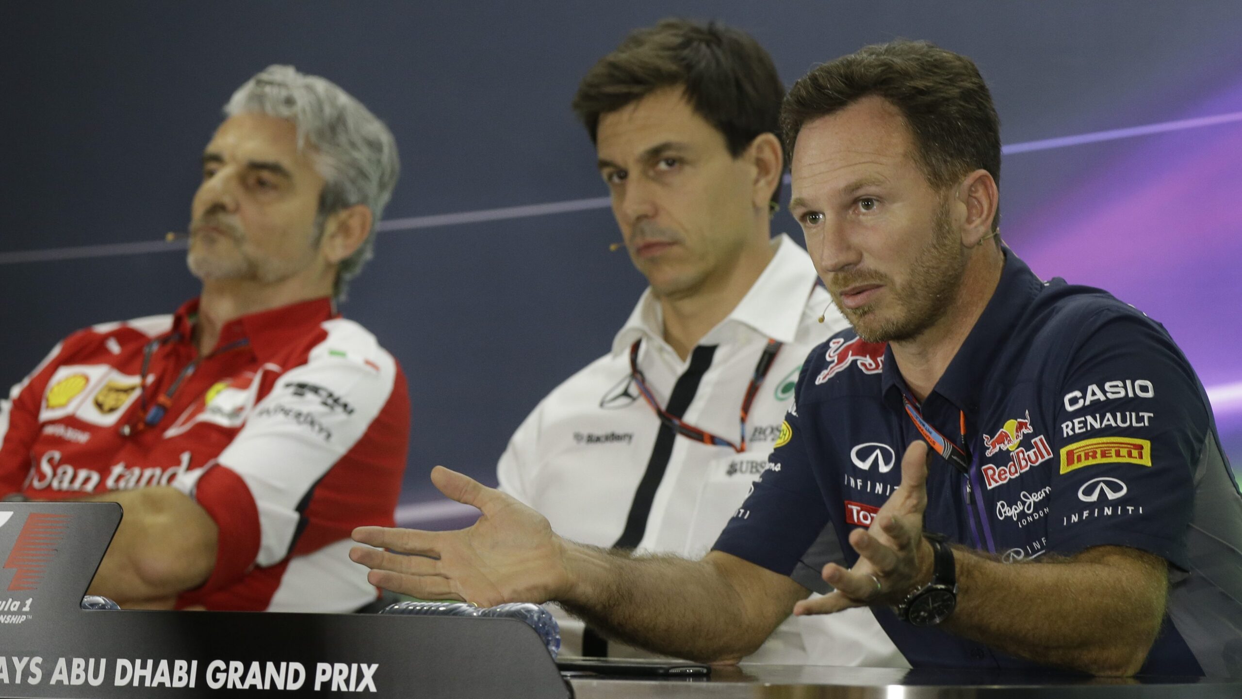 El jefe de Red Bull Racing reveló el “robo” de 220 técnicos de Mercedes en la Fórmula 1 – La Opinión