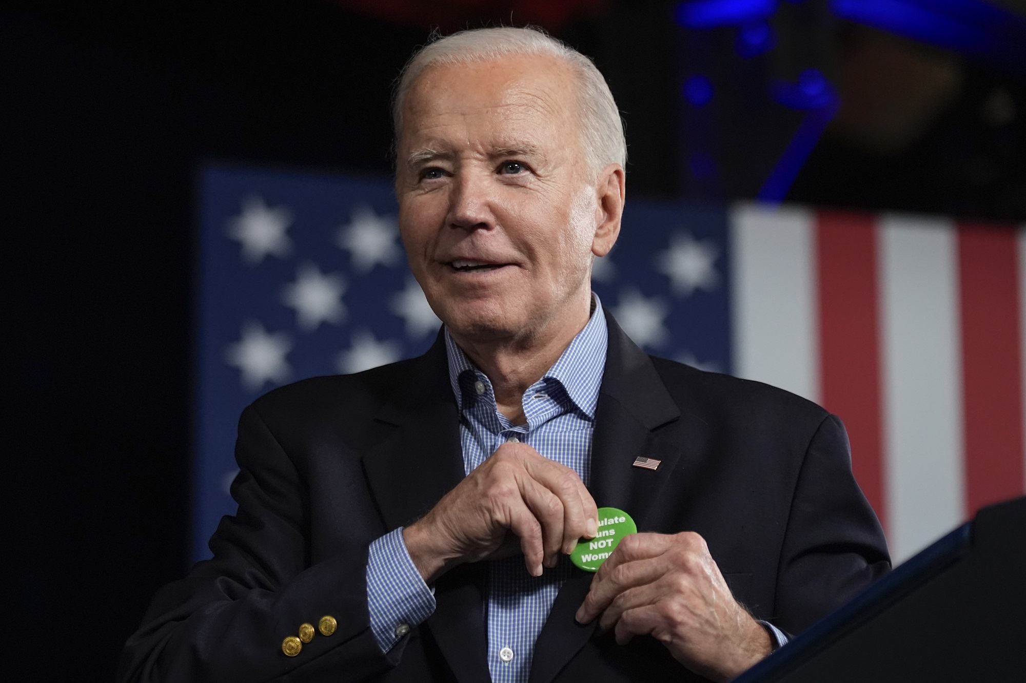 Campaña de Biden refuerza acciones: “No damos por sentado a ningún votante” – La Opinión