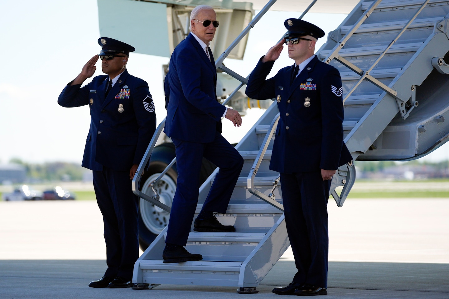 Biden’s threat to halt U.S. weapons to Israel draws immediate GOP blowback