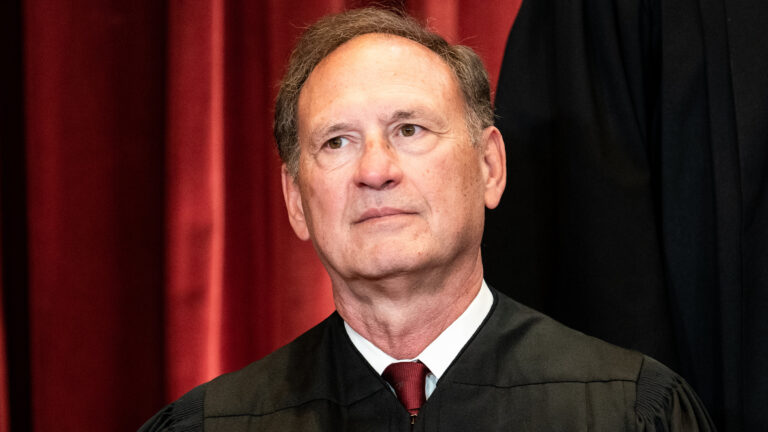 justice-alito-warns-of-threats-to-freedom-of-speech-and-religion