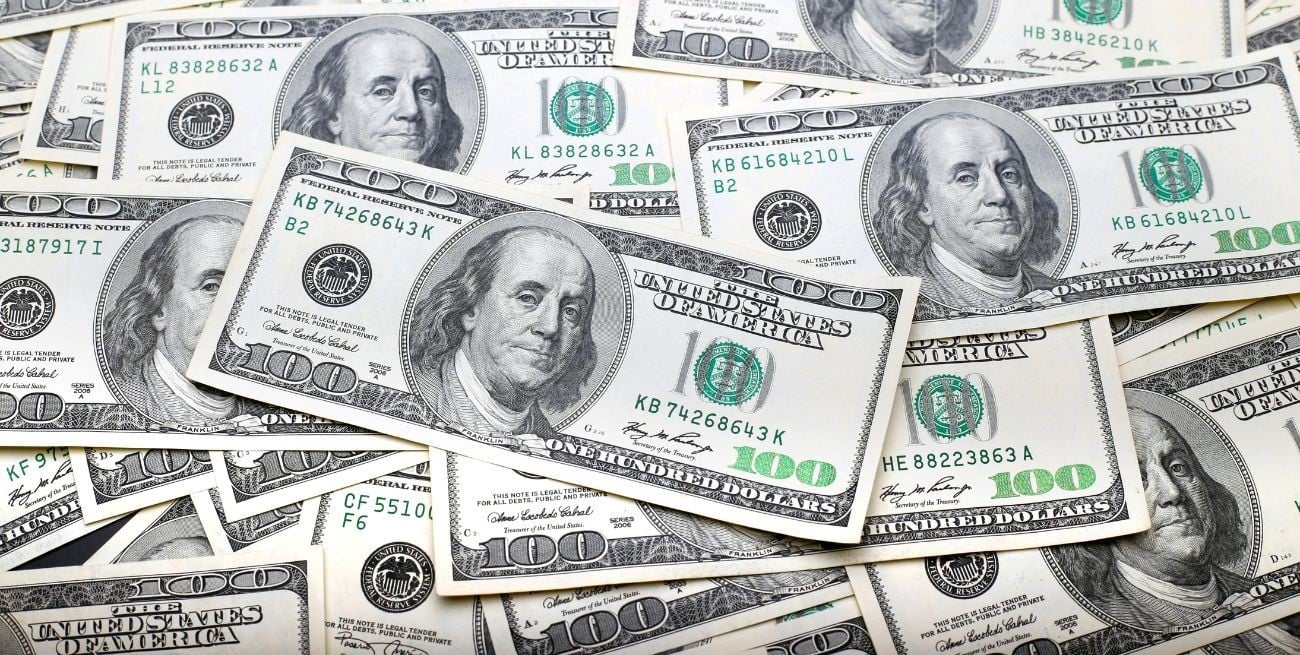 A cuánto opera el dólar este viernes 10 de mayo: la información, minuto a minuto
