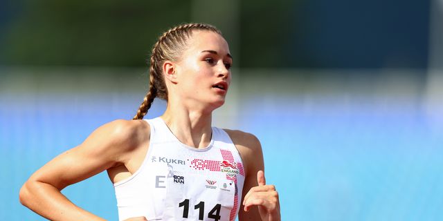 La atleta británica Phoebe Gill impresiona a los 17 años y bate un récord de 1979 en los 800 metros